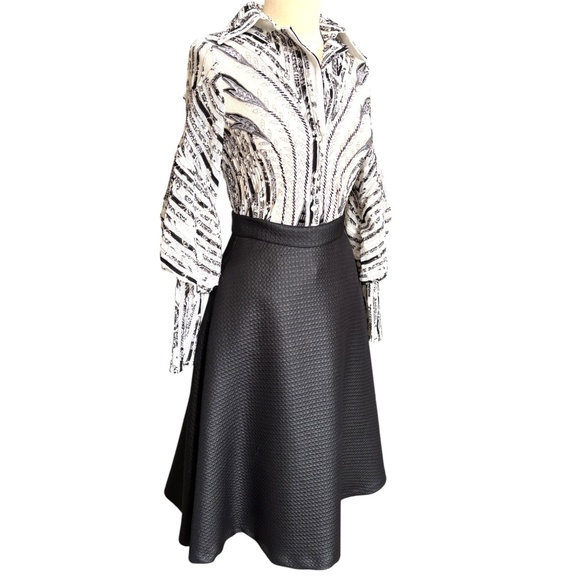 Banana Republic High Waist Black Textured A-Line Flared Skirt Size 2 - Picture 2 of 6